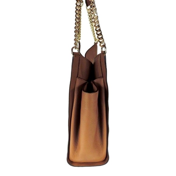 MICHAEL KORS, PEBBLED LEATHER, NEWBURY ACORN, SHOULDER TOTE BAG. 11”W X 12”H - Picture 6 of 10